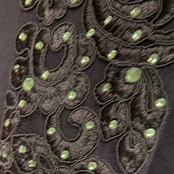 Alex Evenings Embellished Shoulder Long Dress with Tulip Skirt Plum 18 - Picture 6 of 8